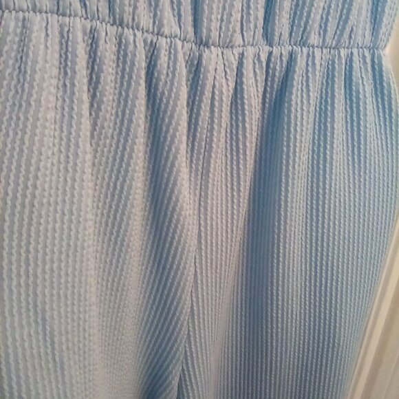 🎉Beautiful Soft Stretch Textured Blue Jumpsuit Size 16🎉 - Picture 2 of 11
